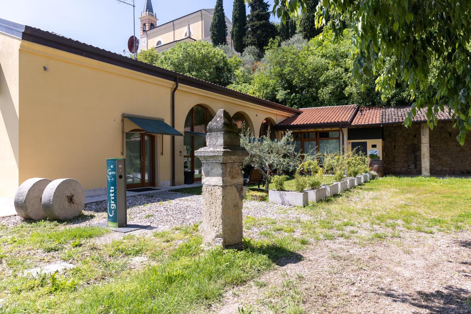 Villa Portami In Collina San Martino Buon Albergo Exterior foto